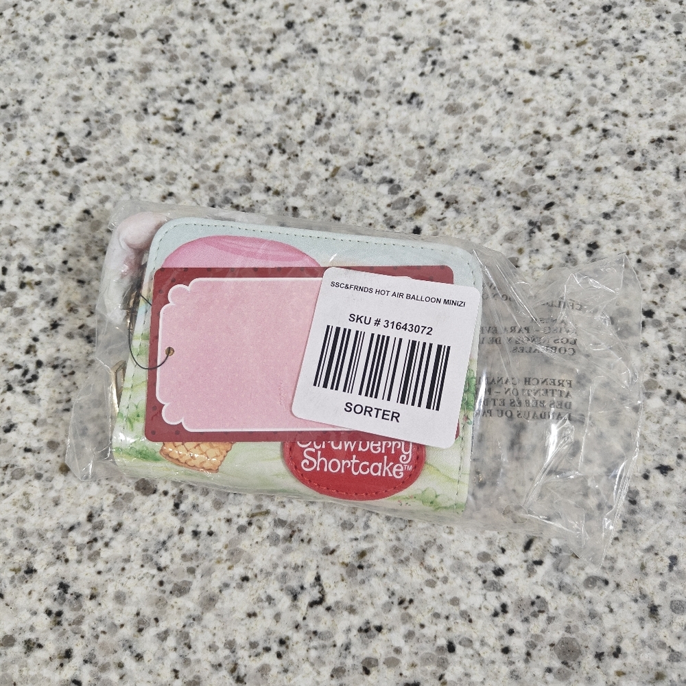 NEW Strawberry Shortcake Characters Mini Zipper Wallet - Picture 4 of 9
